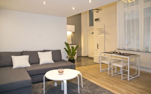 BPM-Fancy Apartment of Budapest