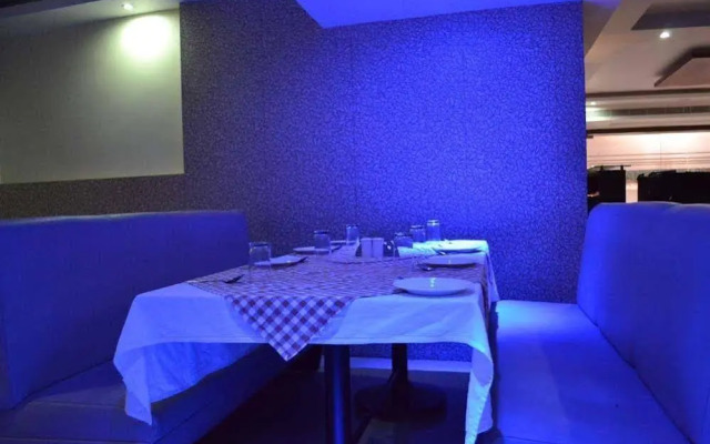 Hotel Grand Elite