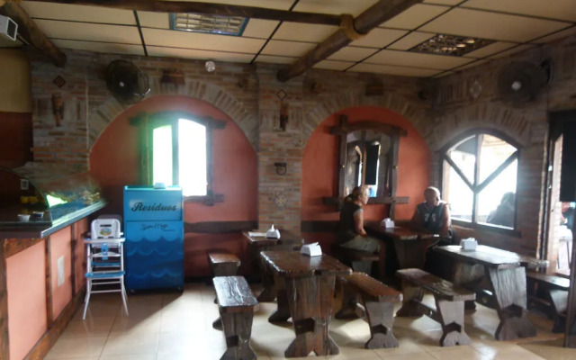 HOSTEL LUNA Aguas Dulces