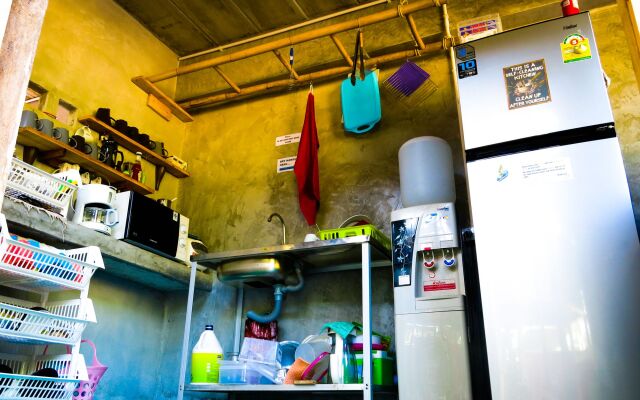 SabaiDee Lanta Hostel