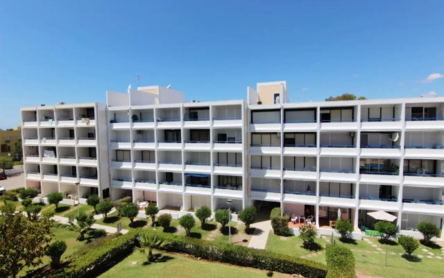 Pé do Lago Apartment - Condominium - Pool