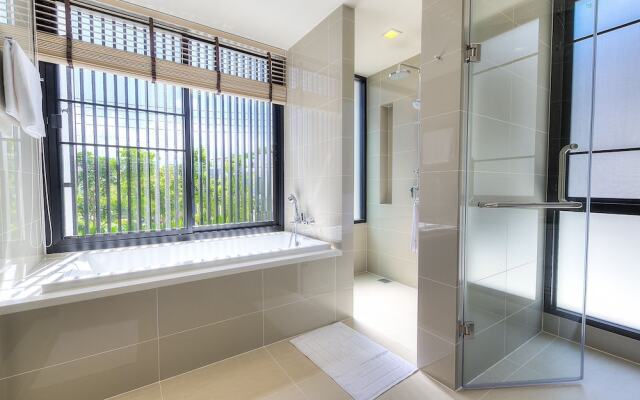 Villa Andy with pool and 800 m away from beach