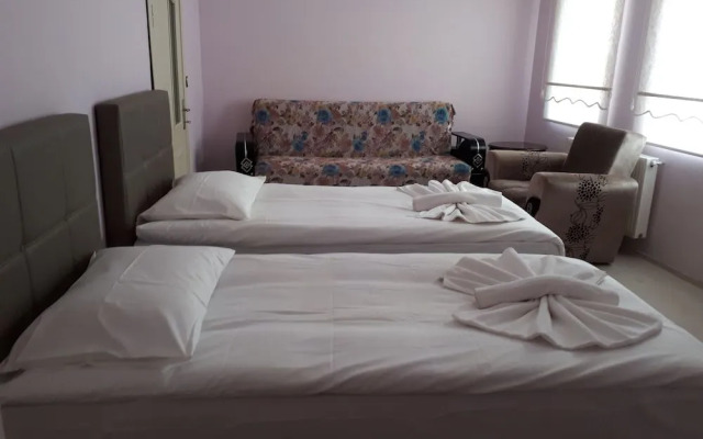 Di̇ri̇li̇ş Banarya Pansi̇yon