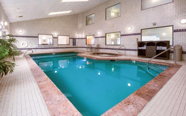 Red Lion Inn and Suites Seaside