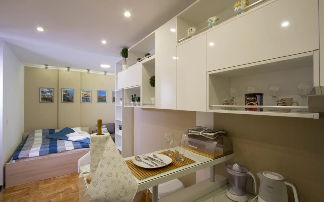 Lux Life Apartment