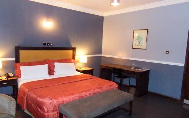 Manyxville Hotel & Suites