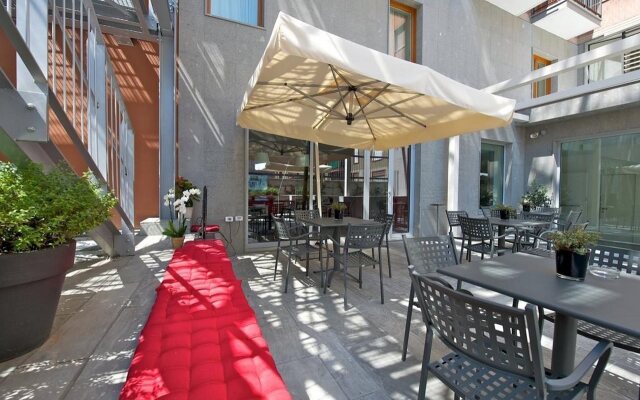 Mercure Milano Solari Hotel
