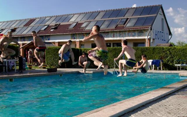 Krónikás Park Fogadó