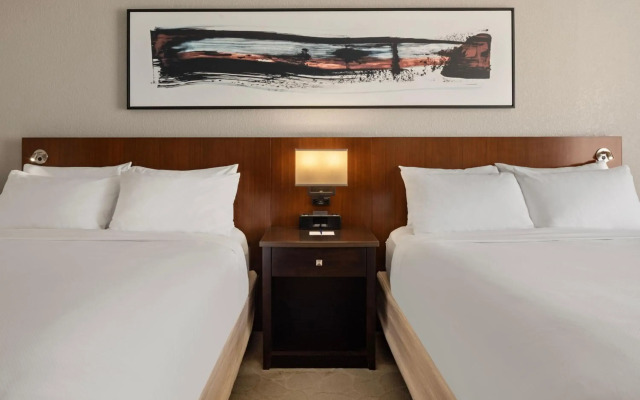 Delta Hotels by Marriott Minneapolis Northeast