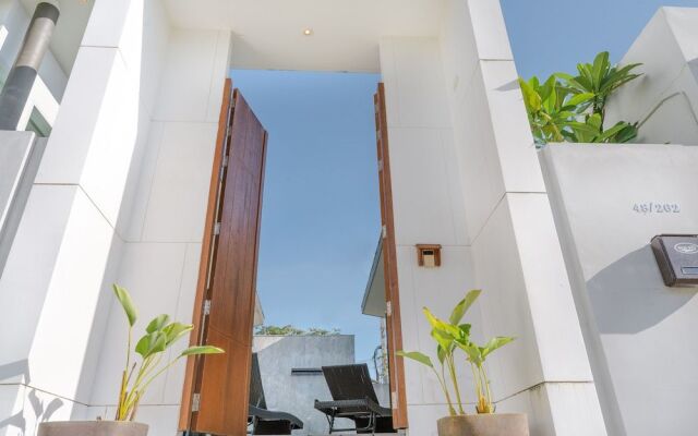 Tarton Bou Pool Villa