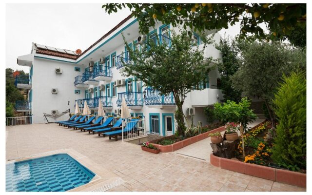 Mavi Yaprak Hotel