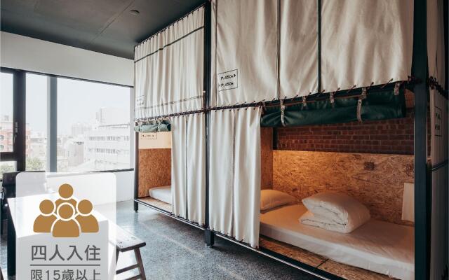 U.I.J Hotel & Hostel