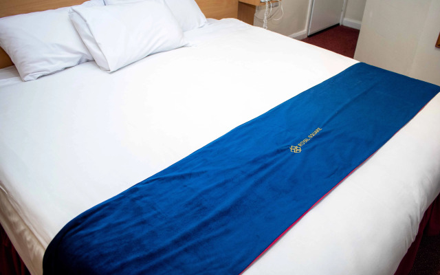 Royal Square Hotel - BHX & NEC
