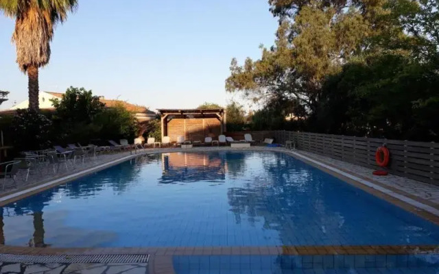 Pierhouse Gouvia Marina Hotel