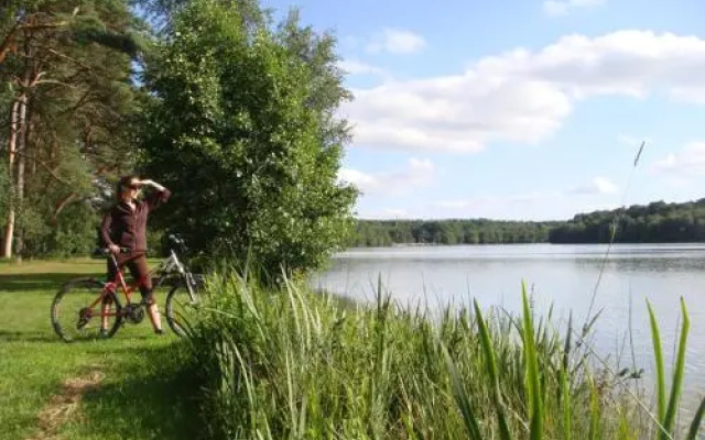 Camping Huttopia Lac De Sille