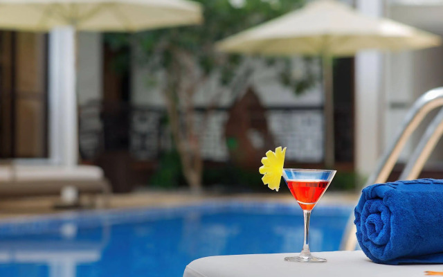 Vinh Hung 2 City Hotel