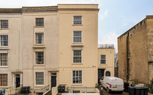 Meridian Place - yourapartment