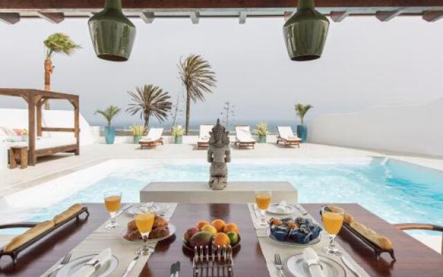 Villa Atlantis I