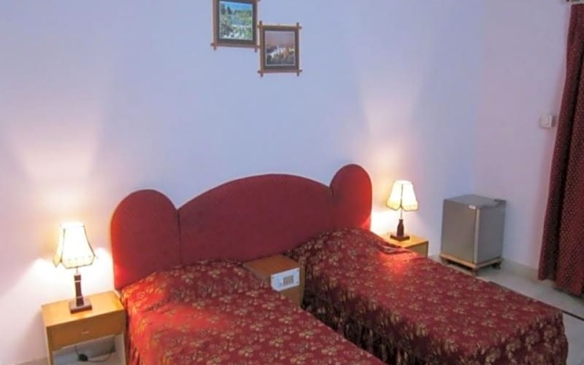 Hotel Surya