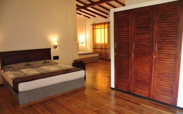 Asantha Guest House