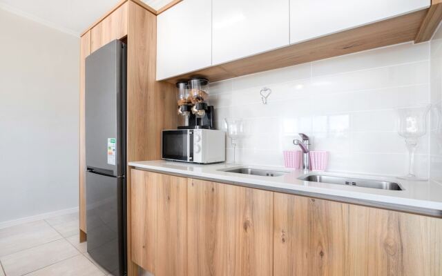 Richwood Modern Condo