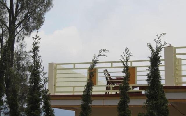 Bromo Otix Guest House
