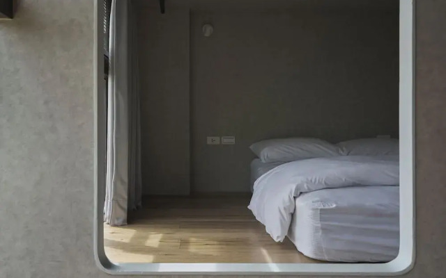 Sasa Youth Hostel