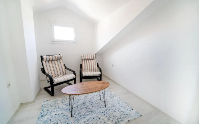 Flat With Mountain View in Fethiye