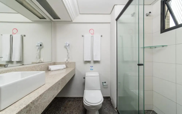 Novo CWB Hotel