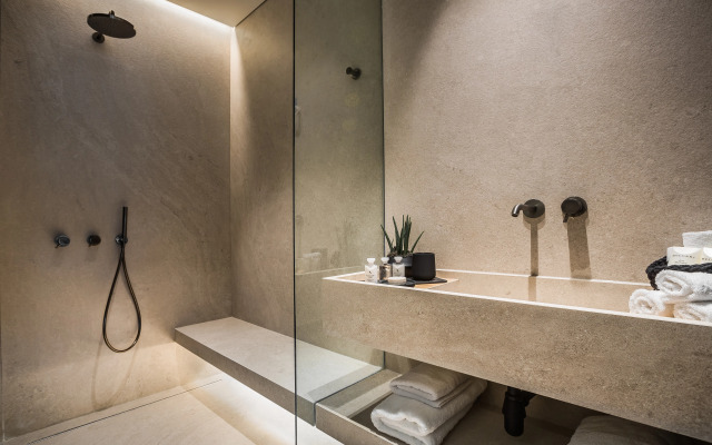Canale Hotel & Suites