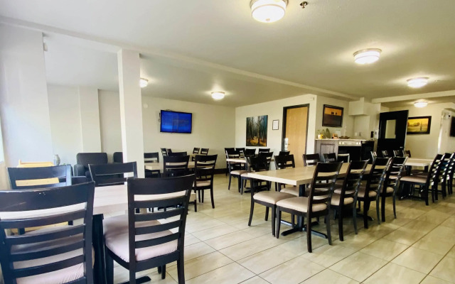 Super 8 by Wyndham Grande Prairie