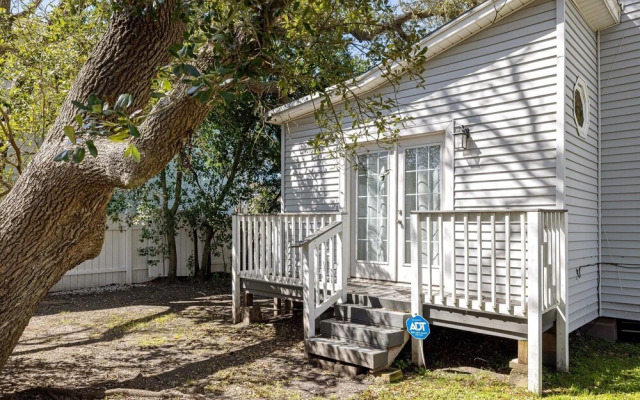 Seas The Breeze 4 Bedroom Home