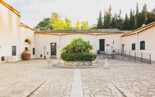 Torre Artale Hotel & Residence