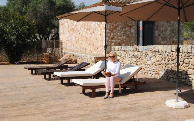 Hotel Rural Es Riquers