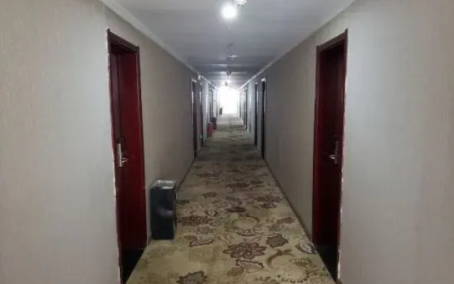 Yunjing Business Hotel