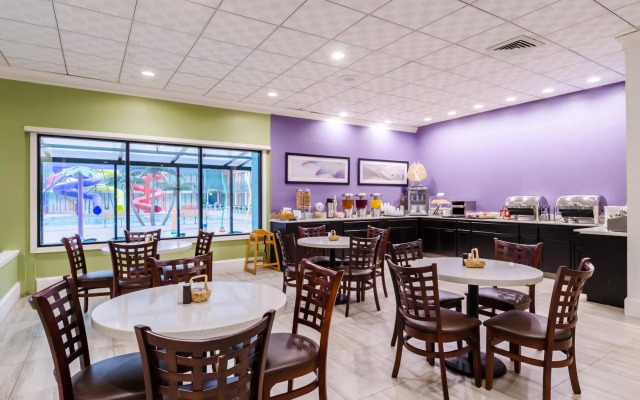 Blue – A Modern Hotel, an Ascend Collection Hotel