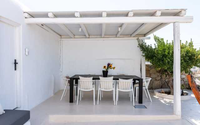 Yalos Mykonos 4 Bedroom Luxury Home Ornos