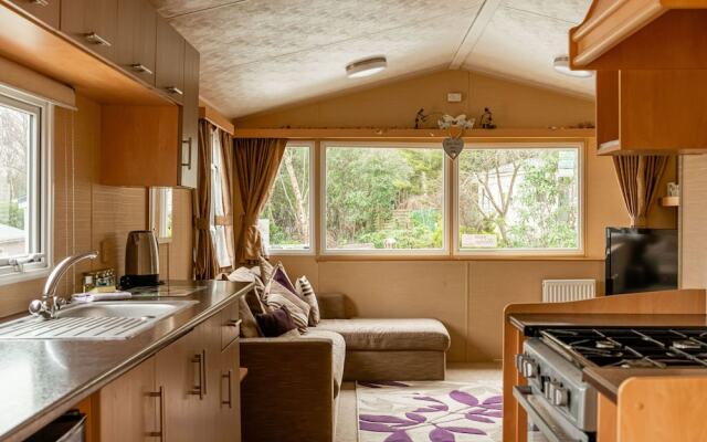Simplistic Home in Hastings Near Old Town