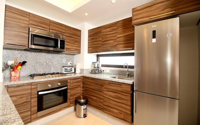 Delta I 601 Alamar Apartment Apts