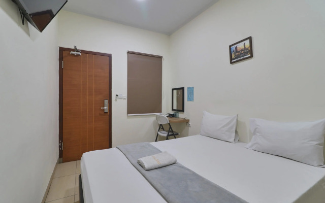 Aranis Hotel