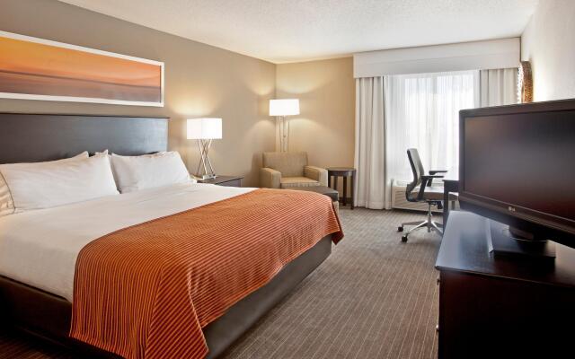 Holiday Inn Express Hotel & Suites Minneapolis-Minnetonka, an IHG Hotel