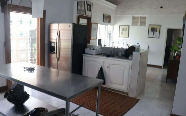 10 Br Guesthouse - Montego Bay - Prj 1434