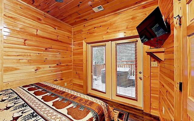 1268 Sevierville - 4 Br Cabin