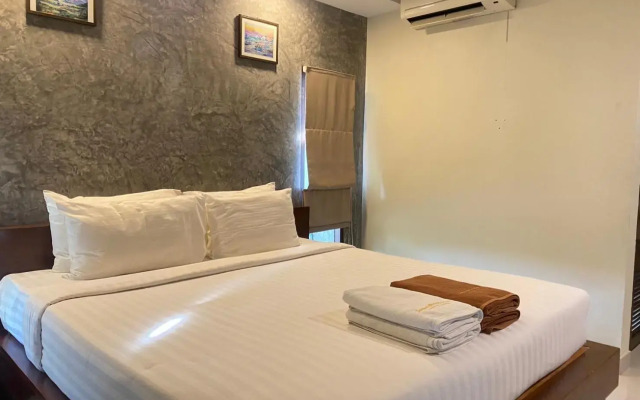 Sunset Beach Villas (Sha)