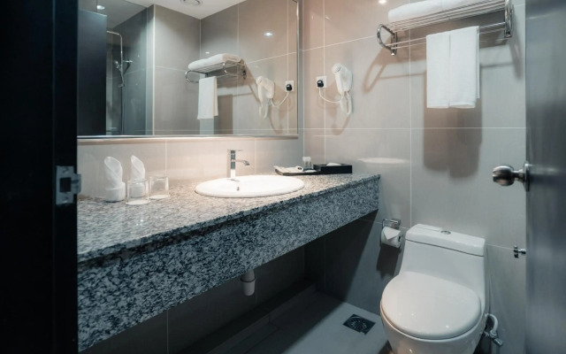 Avenue Garden Hotel