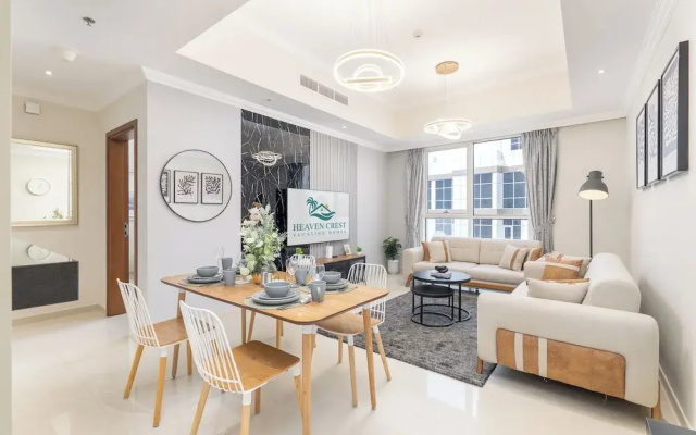 Heaven Crest Vacation Homes Downtown - Studio, 1, & 3 Bedroom Suites 2 minute walk to Dubai Mall and Burj Khalifa