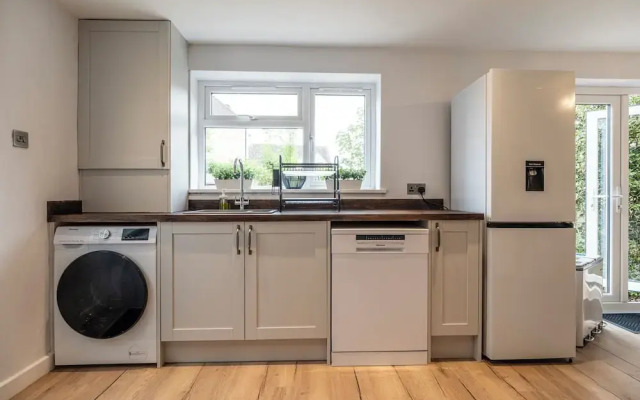 Bright&Spacious 3BD in Centre of Bourton