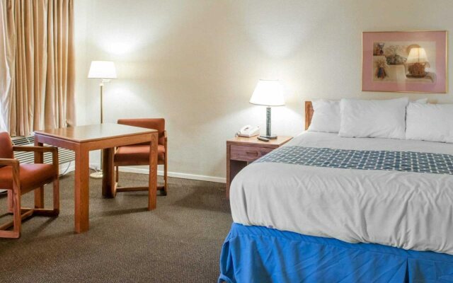 Whites City Cavern Inn