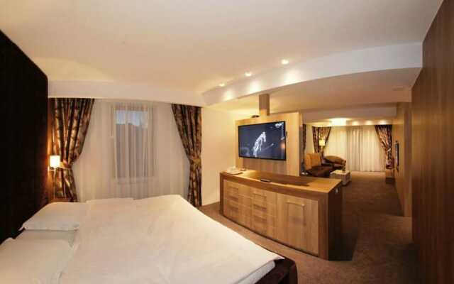 Eden Grand Resort