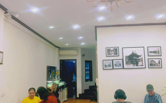 Hanoi Golden Moon Hotel